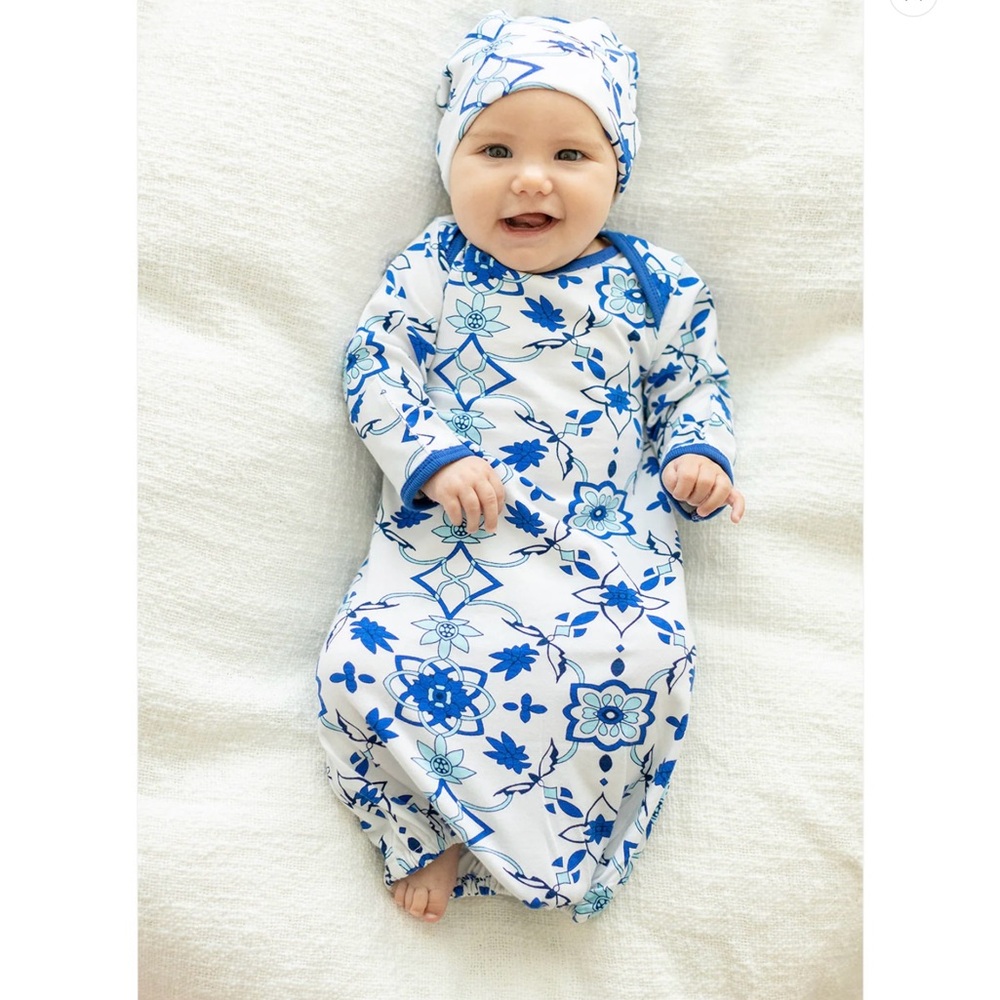 Baby gown & Hat Set